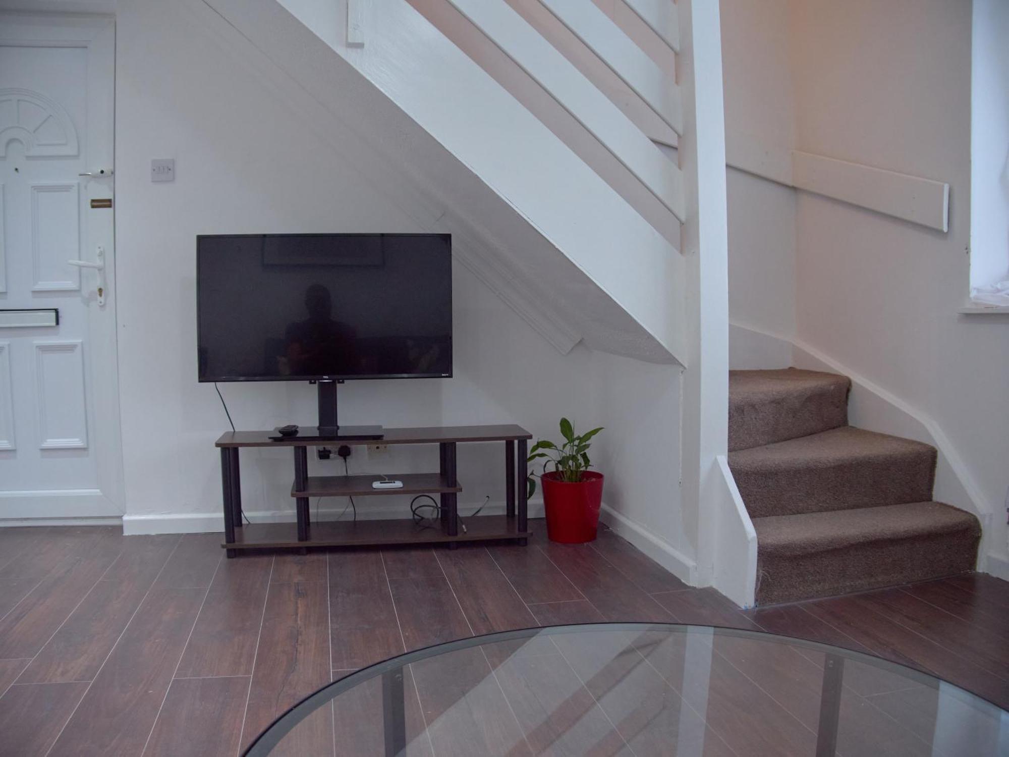 Vry Place Holiday home
